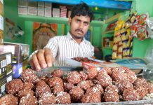 अब ब्रांड बनता जा रहा है चेनारी का गुड़ही लड्डू