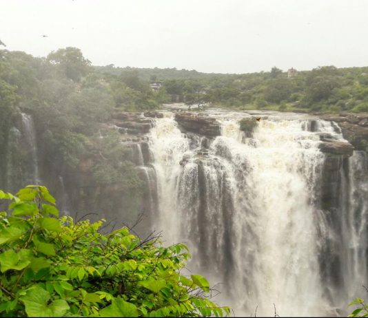 प्रकृति का संगीत सुनना है तो घूम आएं मांझर कुंड