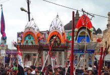 तासे की आवाज, गदका का आपस में टकराना, लाठी की भंजाहट और सासाराम का ताजिया