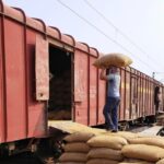 train-mugalsarai-maalgadi (1)