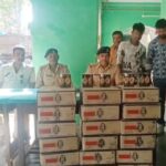 rohtas chenari news 21 boxes of liquor recovered from car two smugglers arrested