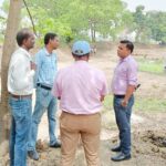 rohtas news DDC shekhar anand inspected ponds being built under Amrit Sarovar Yojana in bikramganj (2)