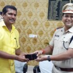 rohtas news So far 239 mobiles worth 32 lakhs have been recovered on initiative of SP ashish bharti (1)