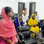 rohtas news DM dharmendra kumar held meeting for betterment of transgender society (1)