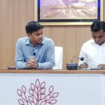 rohtas-district-50th-foundation-day-will-be-celebrated-as-a-folk-festival DM dharmendra kumar gave many instructions in meeting (1)