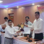 rohtas news DM navin kumar honored officials and public representatives who did better work in Swachhta Pakhwada 23 (1)